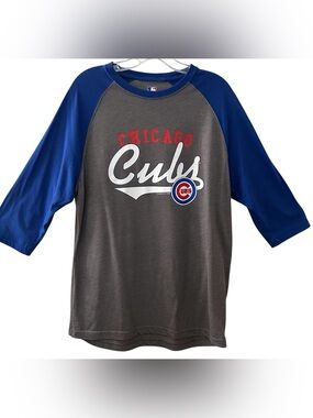 CHICACO CUBS 3/4 Sleeve Gray Raglan Graphic Shirt Men's Size Large